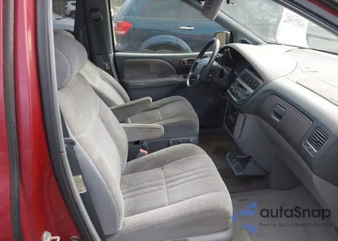 2000 Toyota Sienna Le from USA, damaged, VIN 4T3ZF13C0YU207576